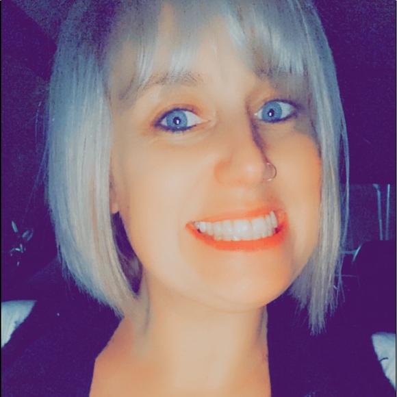 Meet your Posher, Tiffany - Picture 5 of 7